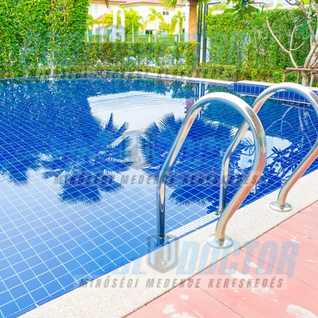 Pooldoctor lépcső